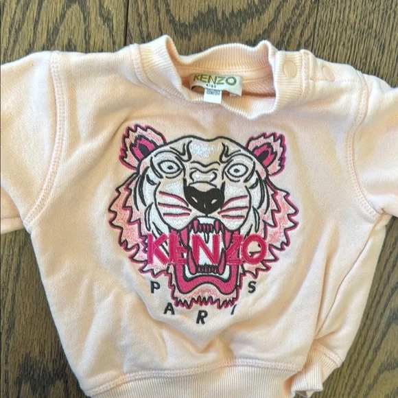 Kenzo Pink Graphic Sweatshirt with Cartoon Design tiger Paris EUC 18months baby - Picture 2 of 11